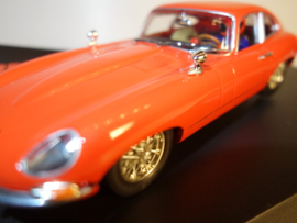 Ninco Sport Jaguar E-Type Coupé rood nr. 50579