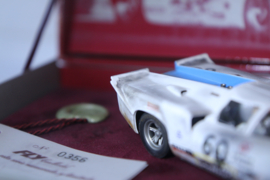 FLY Special Lola T70 MKIIIB 'Chequerd flag' Limited Edition #60 nr. Z02 in OVP.