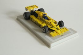 FLYSLOT Lotus 72 Geel No.3 nr. 058102 in OVP. Nieuw!