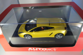 1:24  Lamborghini Gallardo geel metallic   nr. 14031