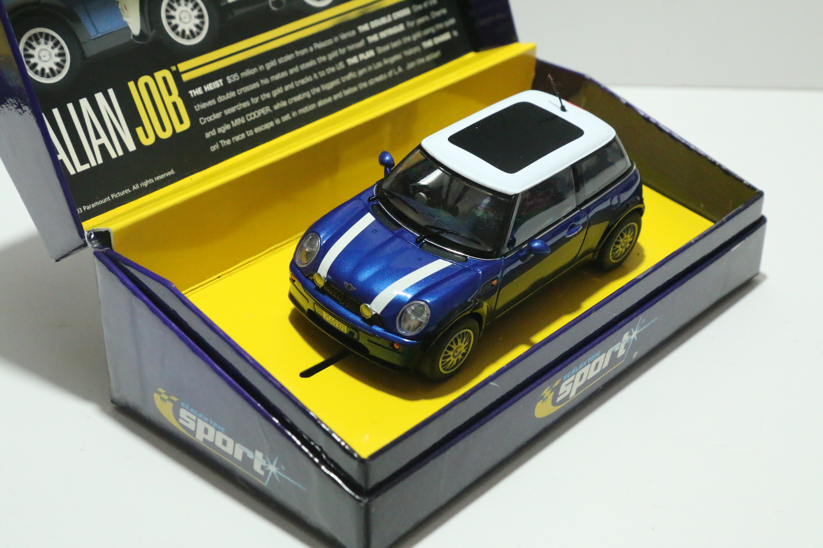 Scalextric Mini Cooper ´The Italian Job´ blauw nr. C2539A LIMITED EDITION in OVP