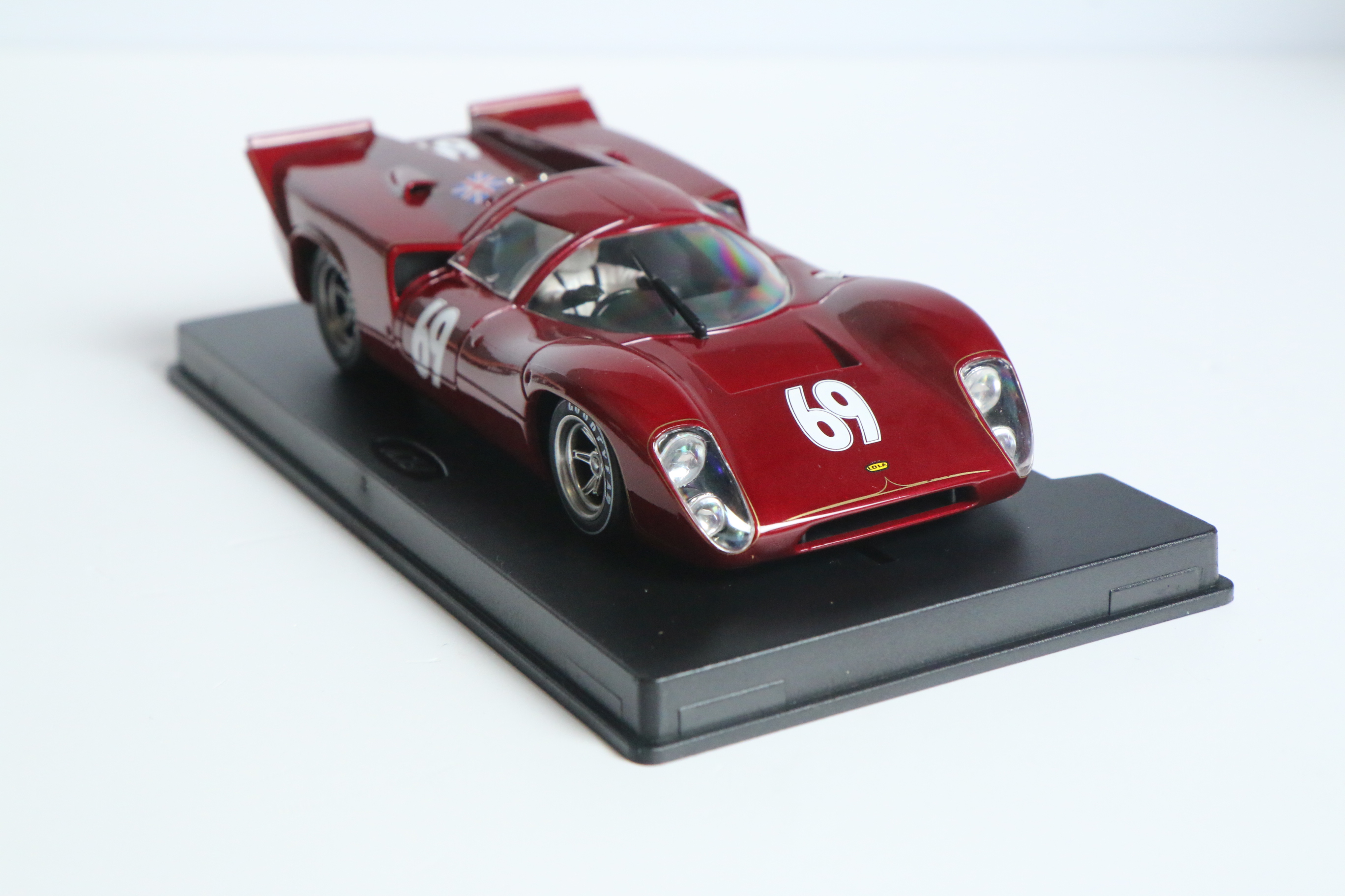 FLY Lola T70 MK3B UK Special Edition Red No.69 nr. S31 in OVP!