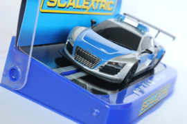Scalextric Audi R8 Polizei met zwaailichten en sirene nr. C3374 in OVP.
