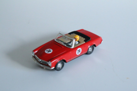 Scalextric Classic Mercedes 250 SL nr. 8353 Limited Edition in OVP.