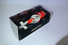 Scalextric  Mclaren Mercedes MP4/10 #7 nr. C585 in OVP.