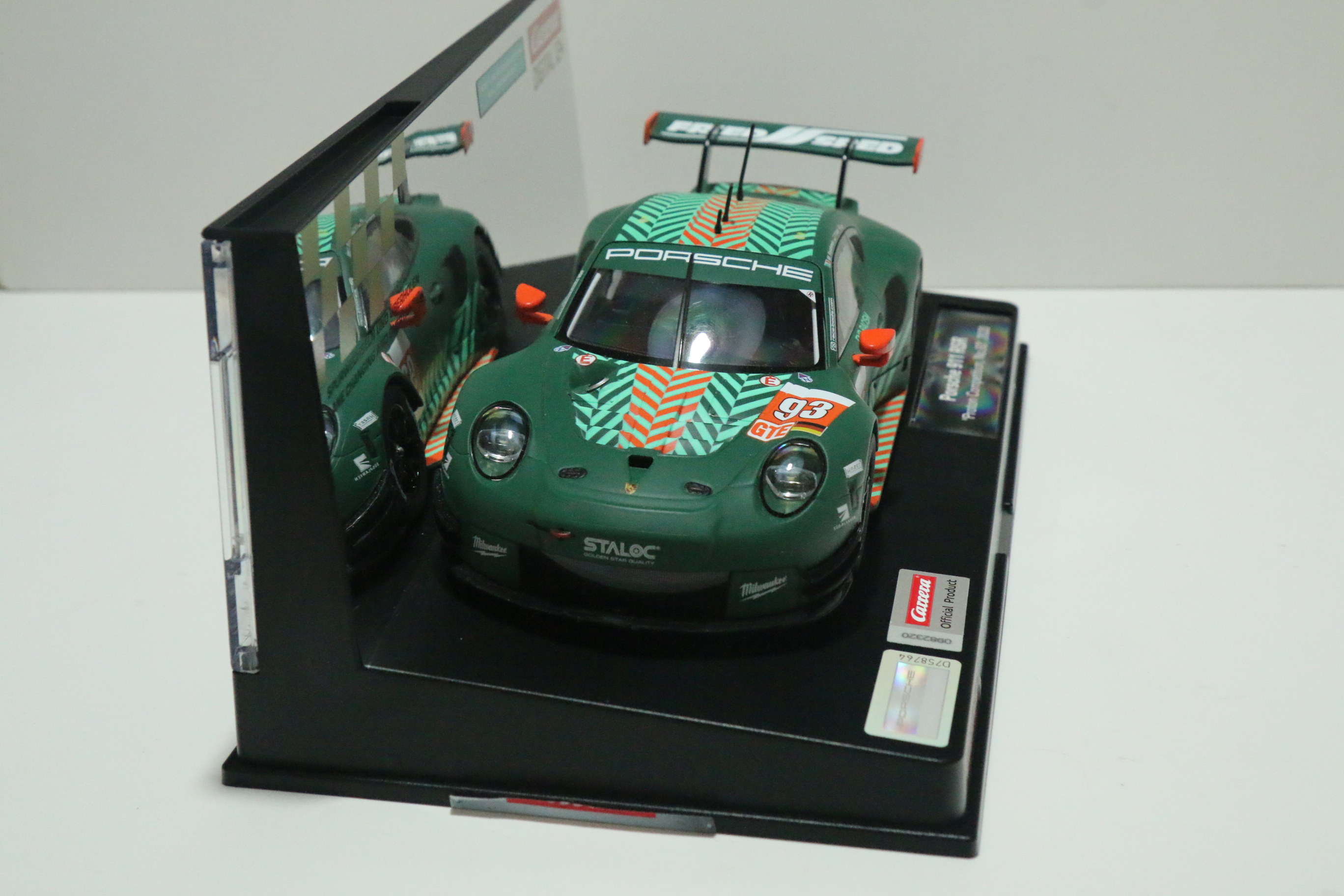 Carrera Digital 124 Porsche 911 RSR groen No.93 nr. 23950 in OVP!