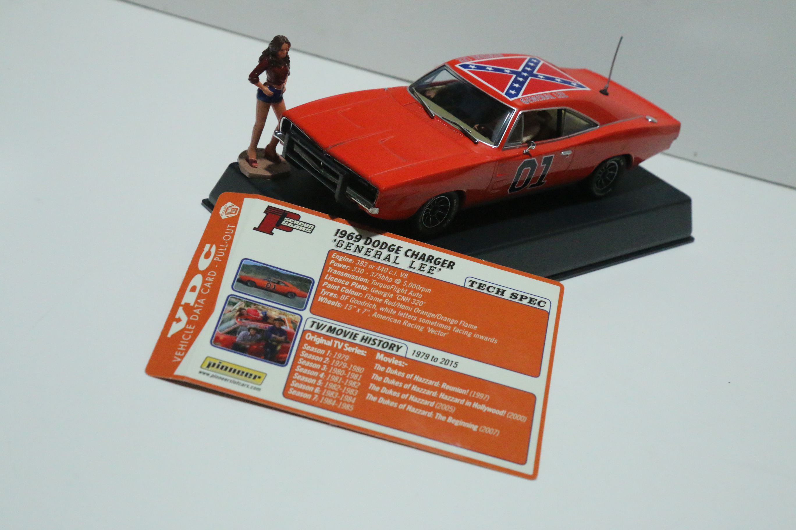 Pioneer Dodge Charger THE GERNERAL LEE No.01 nr. P016 in OVP!