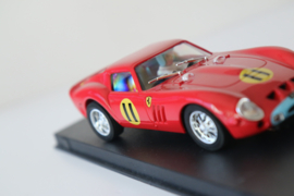 Pink-Kar Ferrari 250GTO Rood No.11 nr CV039 in OVP.