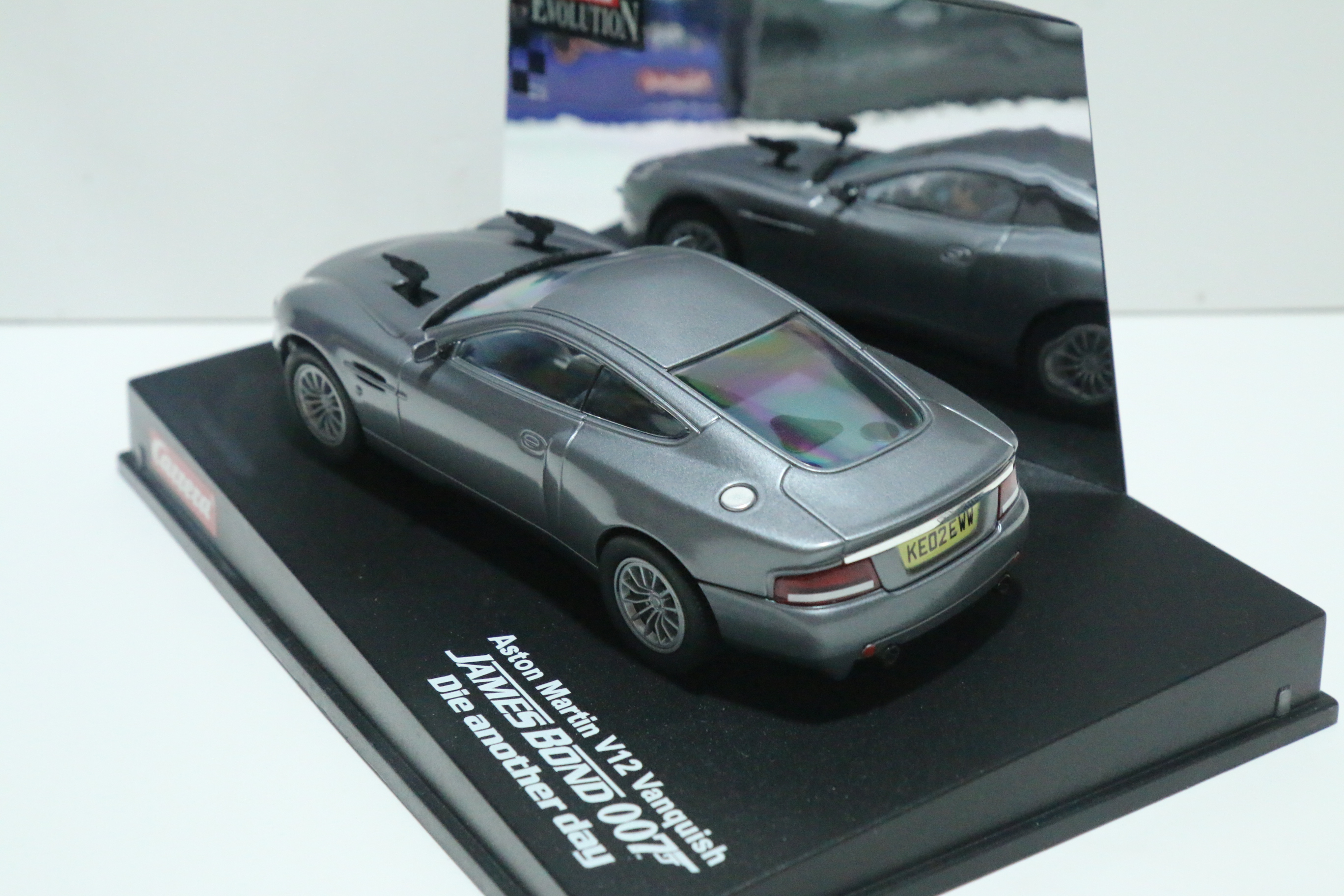 Carrera Evolution Aston Marten V12 Vanquish James Bond nr. 25467 in OVP!