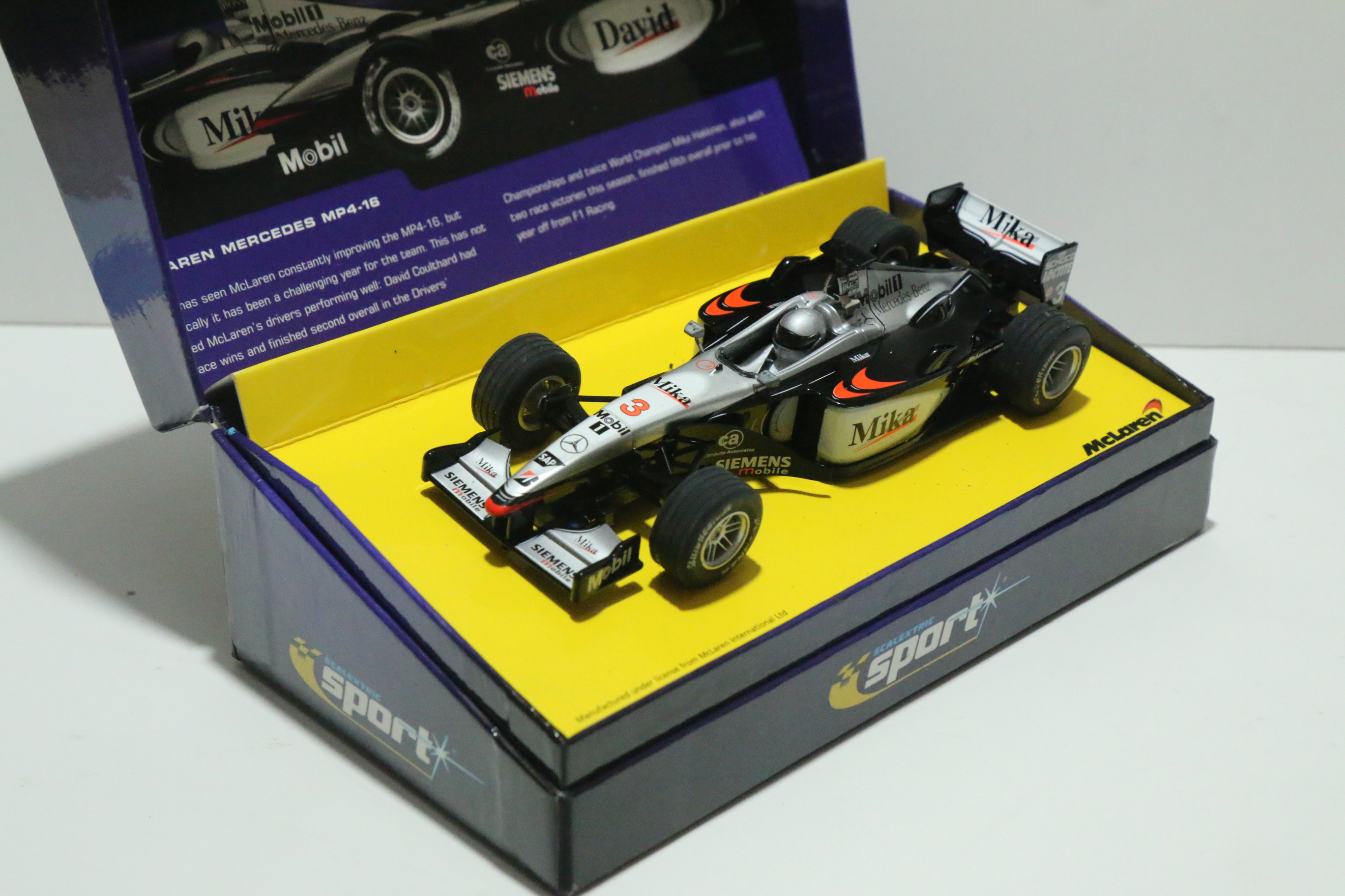 SCALEXTRIC / SCX
