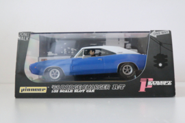 Pioneer Dodge Charger Blauw/Wit nr. P034 in OVP. Nieuw!