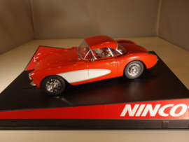 Ninco Corvette 'Hard Top' .  Rood/wit.  Nr 50376 in OVP. Nieuw!