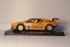 FLYSlot BMW M1 Team Gunston Limited Edition Oranje/Bruin No.10 nr. 051301 in OVP.