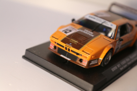 FLYSlot BMW M1 Team Gunston Limited Edition Oranje/Bruin No.10 nr. 051301 in OVP.
