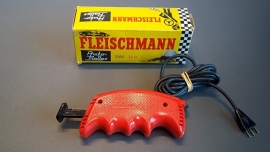 Fleischmann Auto-Rallye. Snelheidsregelaar 35 Ohm nr. 3305 rood in  OVP geel