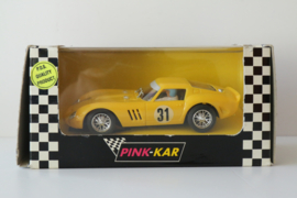 Pink-Kar Ferrari 250GTO Geel No.31 nr CV010 in OVP.