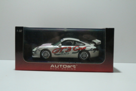 Auto-Art 1:32 Porsche 911 GT3 (997) Promo CUP 2006 nr. 13741 in OVP.