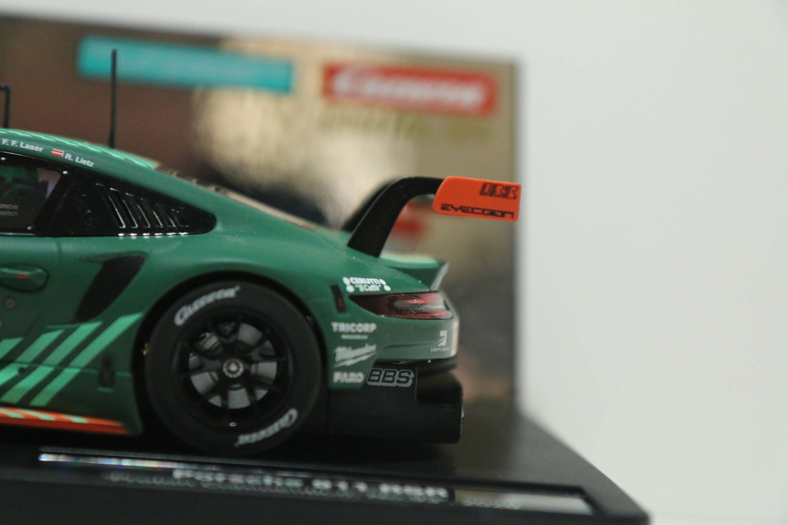 Carrera Digital 124 Porsche 911 RSR groen No.93 nr. 23950 in OVP!