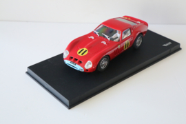 Pink-Kar Ferrari 250GTO Rood No.11 nr CV039 in OVP.