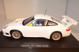 1:32  Porsche 911 (996) GT3R wit   nr. 13076