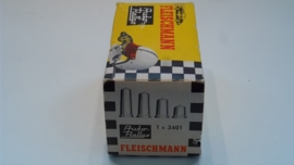 Fleischmann Auto-Rallye. Steunpijlers 16-delig nr. 3401/3171  in OVP geel
