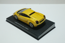 Auto-Art 1:32 Lamborghini Gallardo Geel nr. 13161 in OVP.