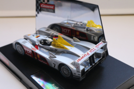 Carrera Evolution Audi R10 Le Mans 2006 No.7 nr. 27205 in OVP. Nieuw!