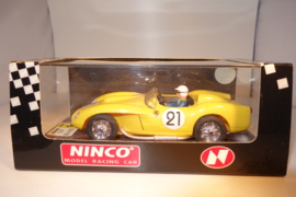 Ninco Ferrari 250TR  'Testa Rossa' geel/ amarillo  No.21   nr. 50151 in OVP. Nieuw!