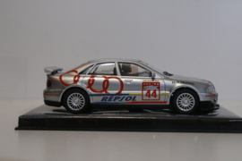 Ninco Audi A4 Touring car 'Repsol' No.44 nr. 50137 in OVP.
