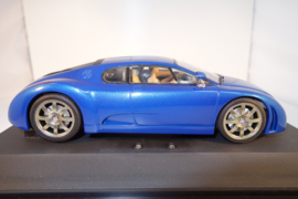 1:24  Bugatti EB 18.3 Chiron blauw metallic  nr. 14161