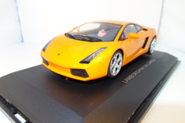 1:24  Lamborghini Murciélago oranje metallic   nr. 14032