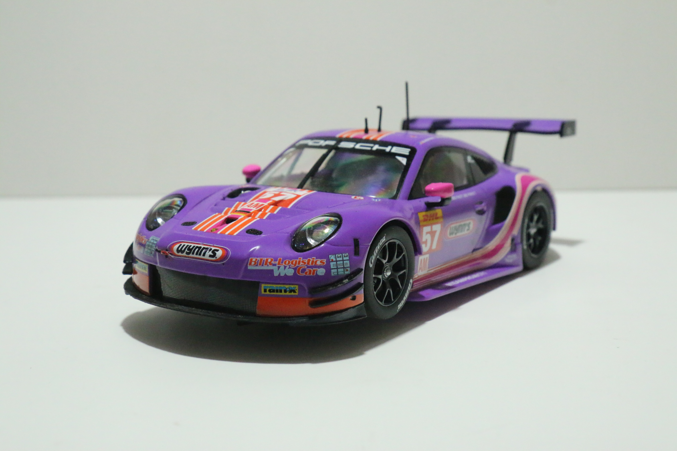 Carrera Digital 124 Porsche 911 RSR Paars No.57 nr. 23913