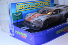 Scalextric Aston Martin DBR9 Gulf weathered versie #009 C2965 in OVP.