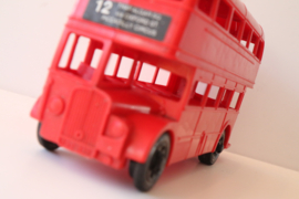 Kunststof 1/32 London dubbeldekker bus.