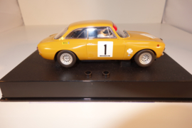 1:32  Alfa Romeo Giulia GT Am Jarama 1970  oker geel  #1 nr. 13673