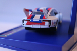 Carrera Digital 132 Chevrolet Dekon No.1 Wit/blauw/rood nr. 30850 in OVP.