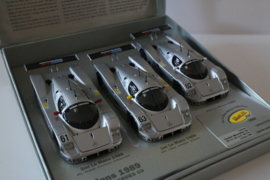 Slot-It  gift set CA05W Inhoud: 3x Mercedes Sauber C9 No.61, 62, 63 nr.  Limited Edition in OVP. Nieuw!