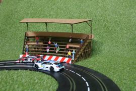 Bouwpakket Slotcar-Tribune Bocht 1/60 met dak.  nr. 220008.