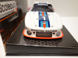 Scale-auto Porsche 935-77.   Silverstone 1977  nr. 1.  Martini Racing.  SC-9104  in OVP