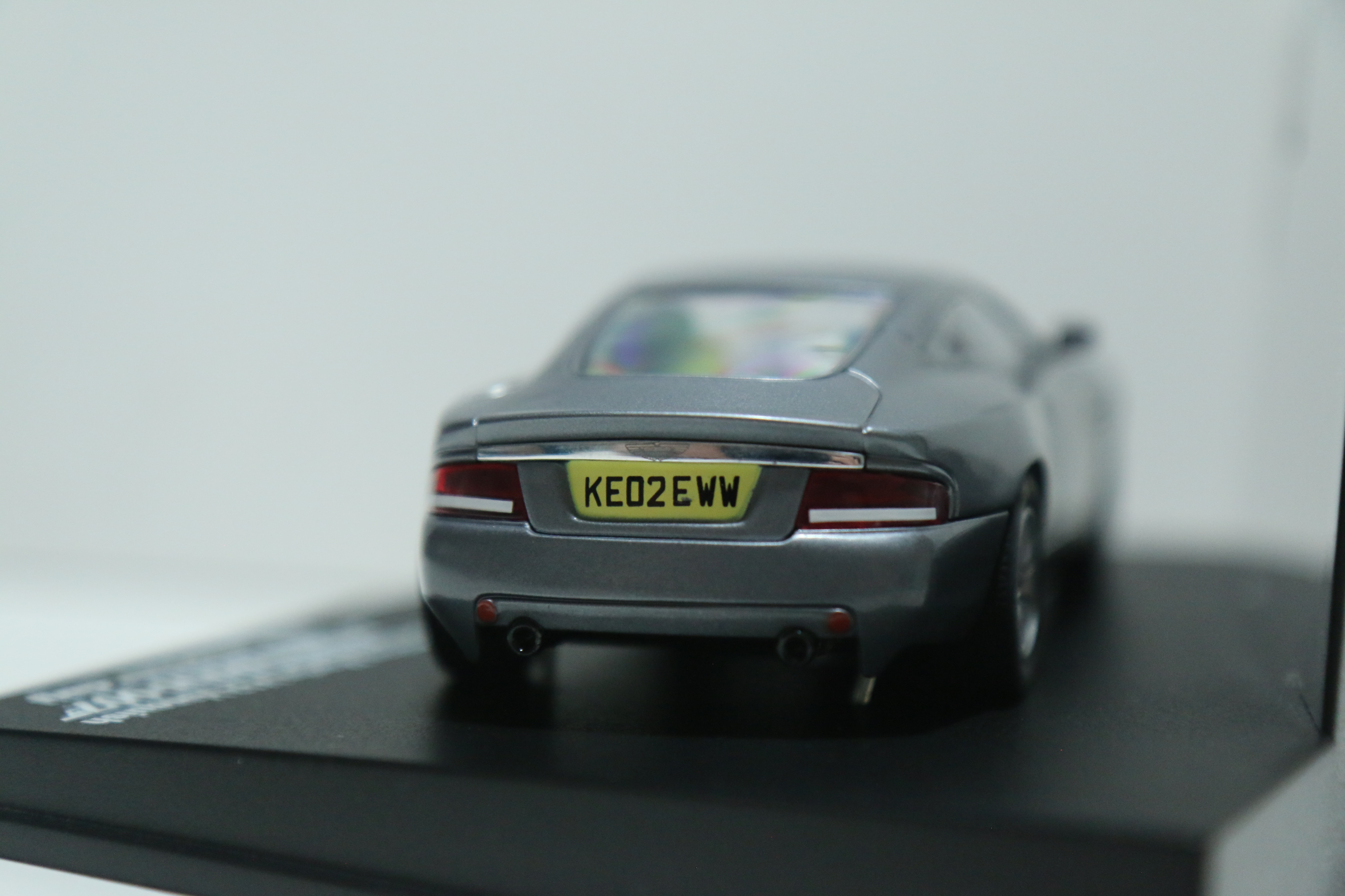 Carrera Evolution Aston Marten V12 Vanquish James Bond nr. 25467 in OVP!