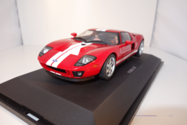 1:24  Ford GT  rood + witte strepen nr. 14101