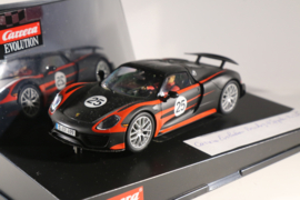 Carrera Evolution Porsche 918 Spyder  No. 25.  zwart met rode striping.   nr. 27472.