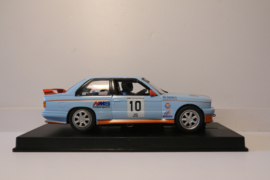 FLYSlot BMW M3 E30 Pittsburgh Vintage 2007 GULF No.10 nr 038106 in OVP.