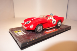 Ninco Ferrari 250TR  'Testa Rossa' rood  No.18   nr. 50150 in OVP. Nieuw!