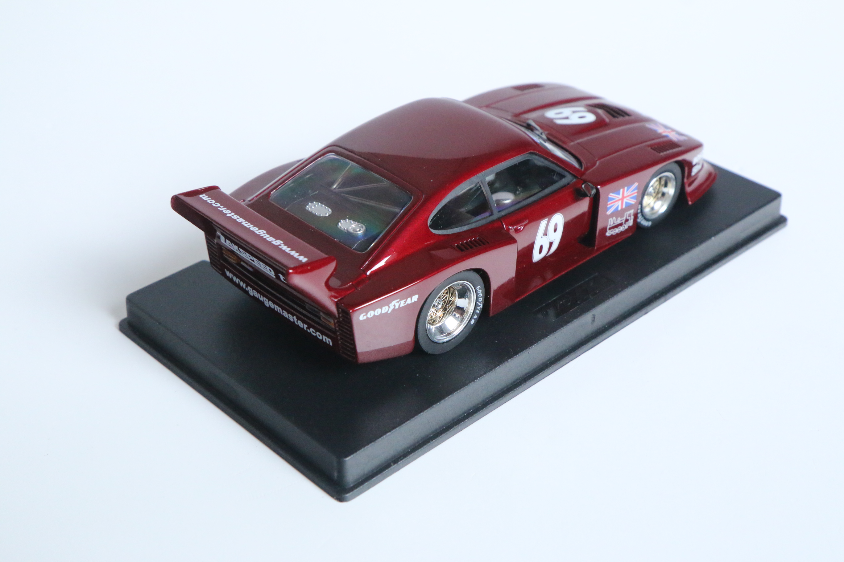 FLY Ford Capri RS Turbo UK Special Edition Red No.69 nr E141 in OVP!
