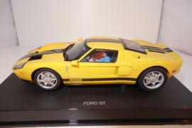 1:32  Ford GT  geel  2004   nr. 13082