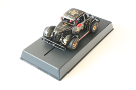 Pioneer Dodge Coupe Legends racer black JPS No.7 nr P179 in OVP.
