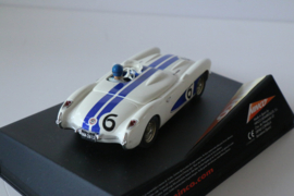 Ninco Corvette Class C wit/blauw No.6 nr. 50347 in OVP. Nieuw!