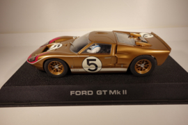 Scalextric Ford GT MK11 nr. 5     C2465.   Nieuw in OVP.