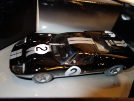 FLY 'giftset' Ford MKll nr. 08014  'Bruce McLaren'